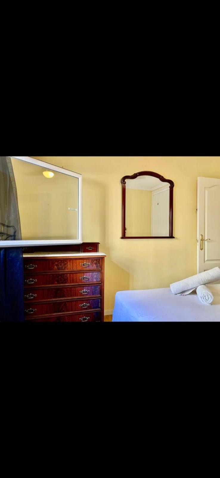 Apartamento Pisos Barajas 5 Personas